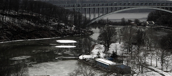 The Harlem River